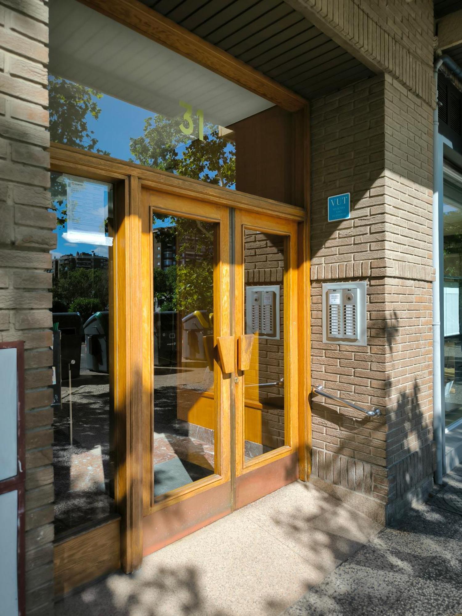 La Elegancia Del Centro By Alogest Apartment Zaragoza Exterior photo